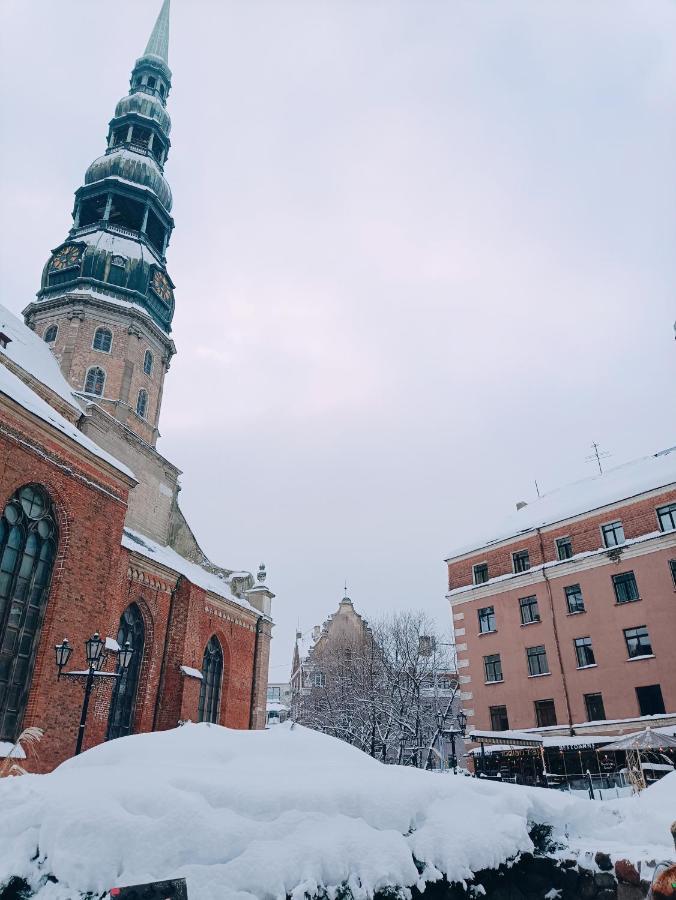 Old Town Retreat With Stunning Views 2 Bedroom Apartment Nearby The Church Of Saint Peter Riga Exterior photo